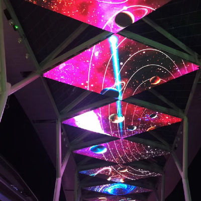 شاشة LED للسقف خفيفة الوزن P7.8 ، شاشة LED شفافة عالية الشفافية